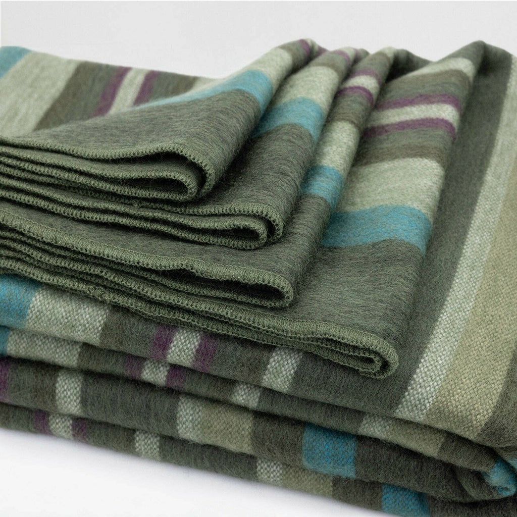 Bosque - Baby Alpaca Wool Blanket - Queen 95" x 66" - (Handmade in Ecuador)