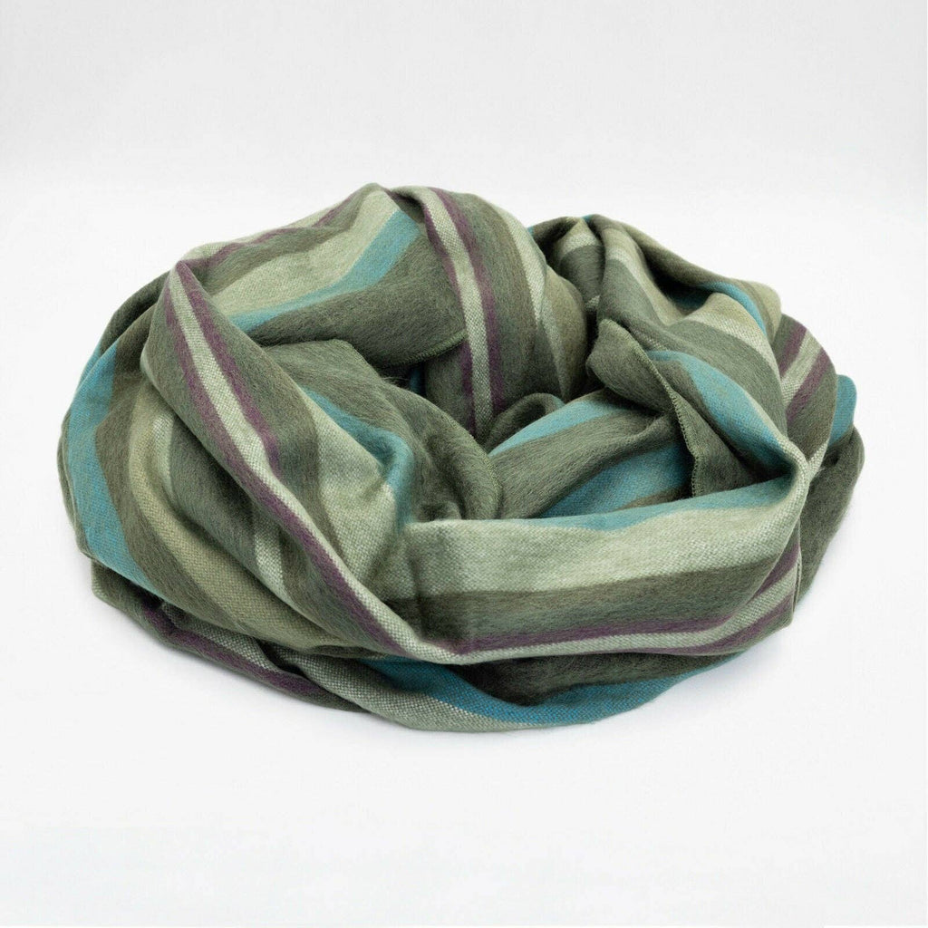 Bosque - Baby Alpaca Wool Blanket - Queen 95" x 66" - (Handmade in Ecuador)