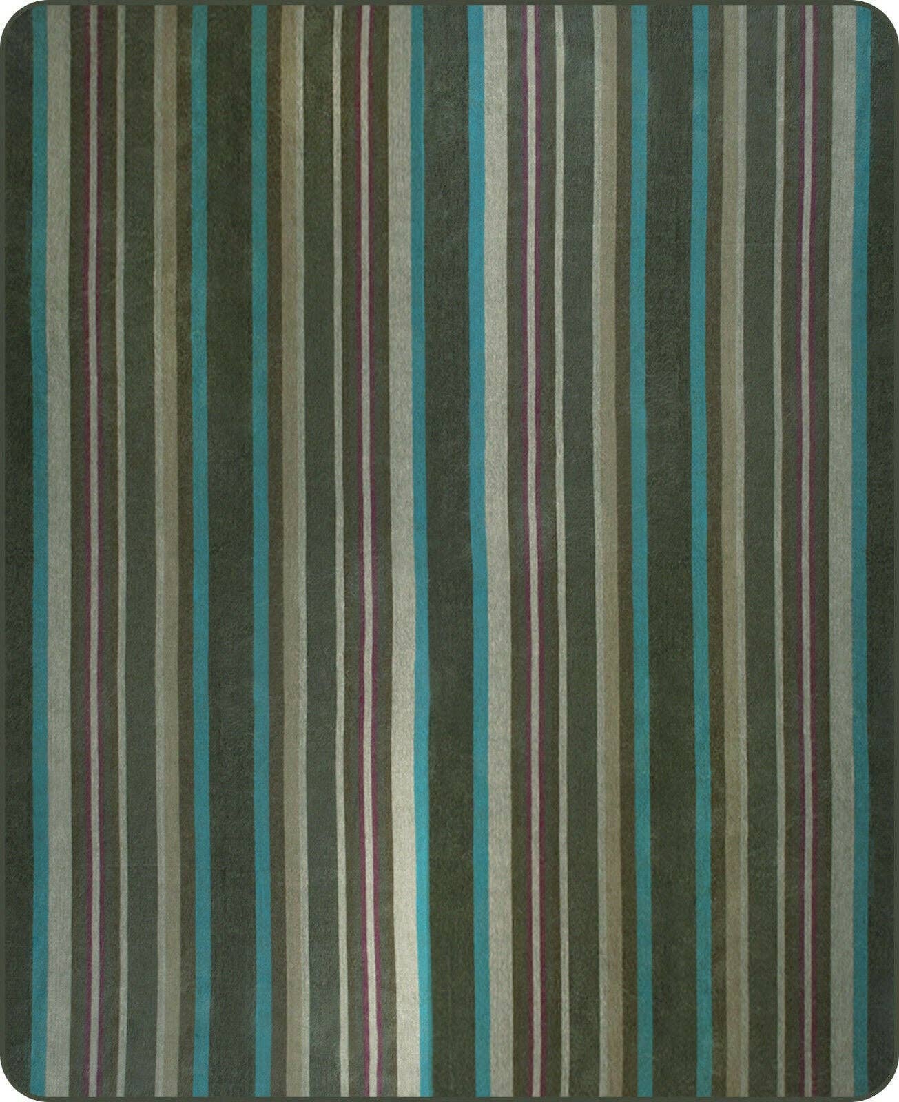 Bosque - Baby Alpaca Wool Blanket - Queen 95" x 66" - (Handmade in Ecuador)